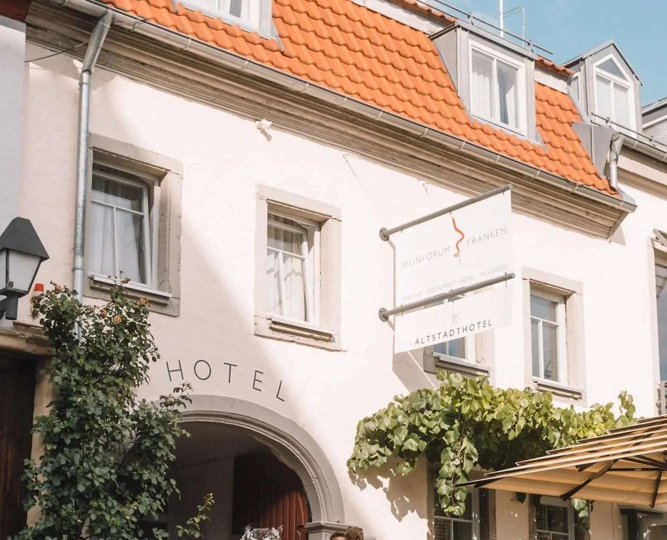 Weinforum Franken Hotel & Restaurant Eibelstadt 3*,